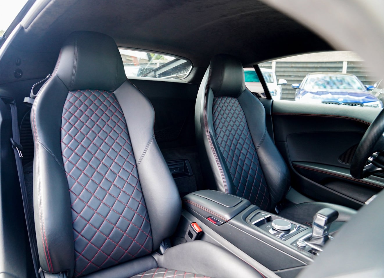 Audi R8 - 5.2 FSI Quattro Plus | Carbon | Camera | Bang&Olufsen | Suerte hemel | Titanium uitlaat | - AutoWereld.nl