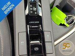 Toyota C-HR - 1.8 Hybrid 140 EXECUTIVE NL-AUTO 1E-EIG STOELVERW BLIND SPOT EL-ACHTERKLEP JBL-AUDIO EL-ST