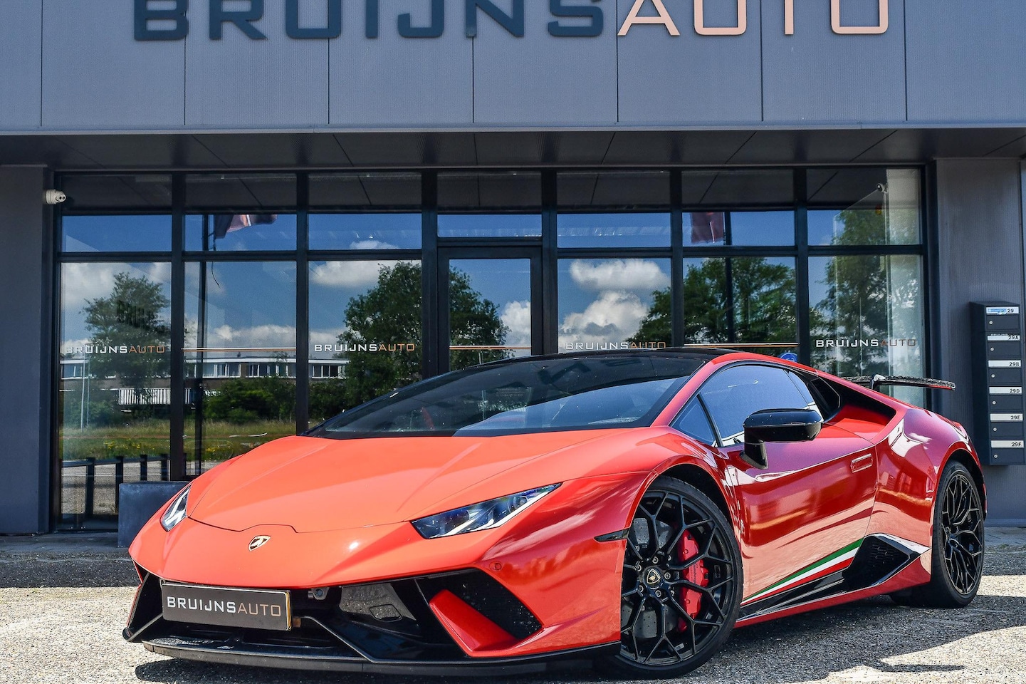 Lamborghini Huracán - 5.2 V10 Performante |Garantie|PPF| - AutoWereld.nl
