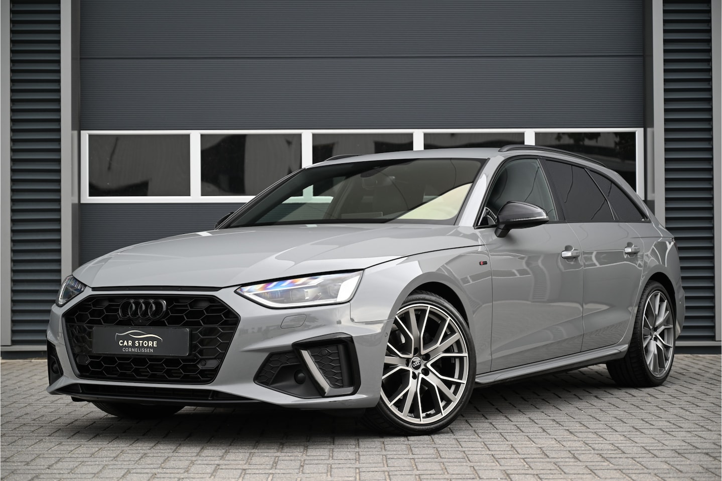 Audi A4 Avant - 35 TFSI / 3 X S-LINE / LED MATRIX / B&O / LEDER / VIRTUAL COCKPIT / 360 CAMERA / TREKHAAK - AutoWereld.nl