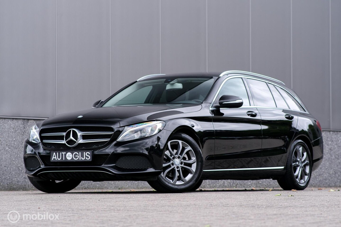 Mercedes-Benz C-klasse Estate - 180 Prestige | Trekhaak | LED | Elek klep | Cruise | Winter + zomer set | Automaat | - AutoWereld.nl