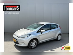 Ford Fiesta - 1.25 Limited Trekhaak/Airco/Nieuwe-distributie