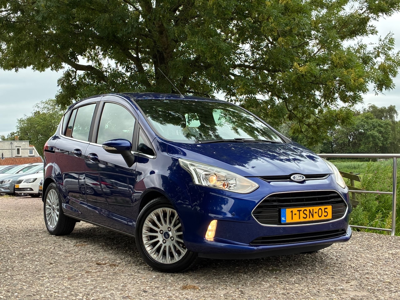 Ford B-Max - 1.0 EcoBoost Titanium | Cruise + Clima nu € 5.450,-!!! - AutoWereld.nl