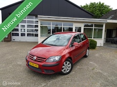 Volkswagen Golf - 1.6 FSI Comfortline (nieuwe distr.ketting)
