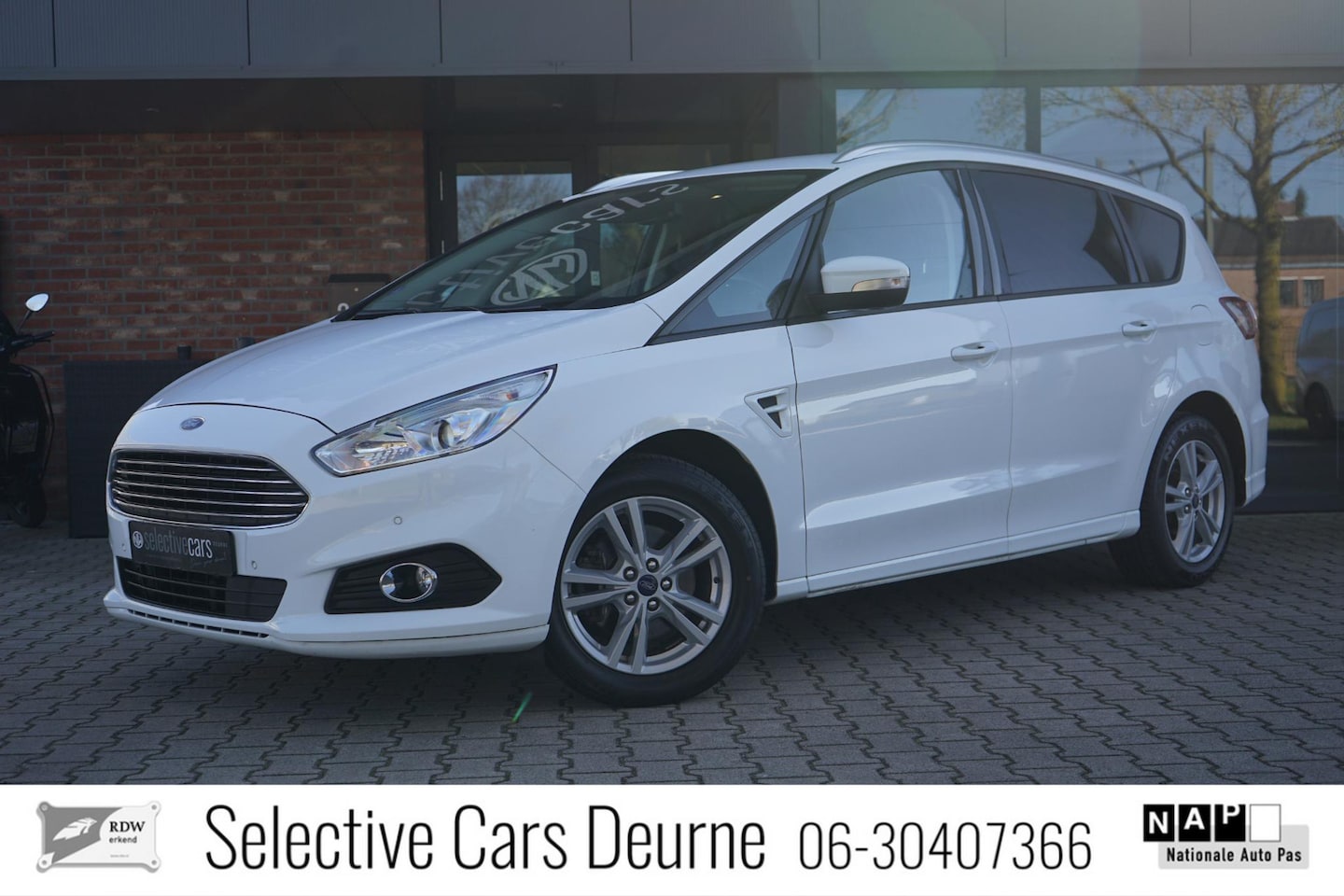 Ford S-Max - 1.5 Ecoboost, 7 persoons, **WORDT VERWACHT** Frost White, Trekhaak, Camera, Dealer-OH, Nie - AutoWereld.nl