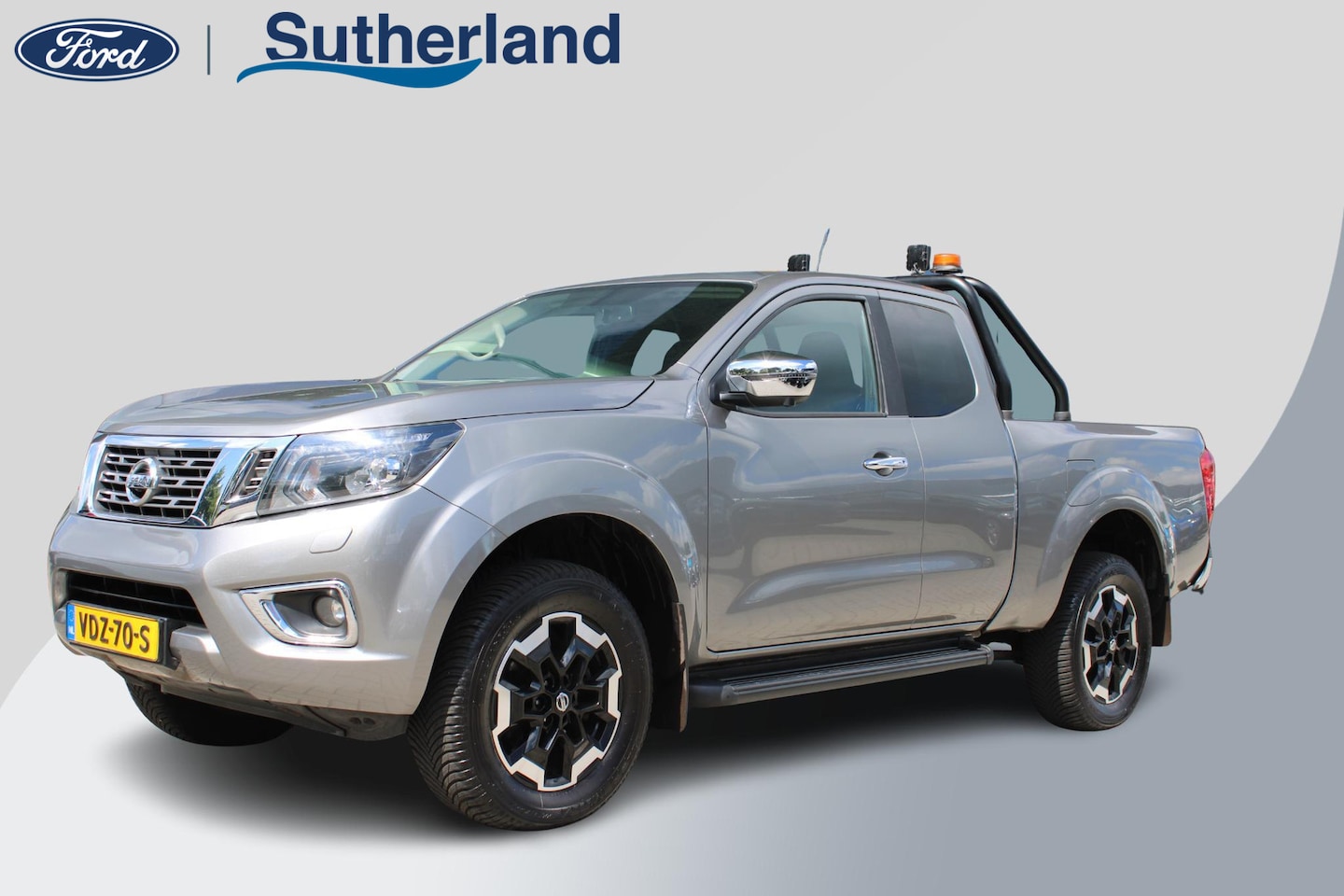 Nissan Navara - 2.3 dCi N-Connecta King Cab 163pk Trekhaak | Navigatie | Stoelverwarming | Rondom camera z - AutoWereld.nl