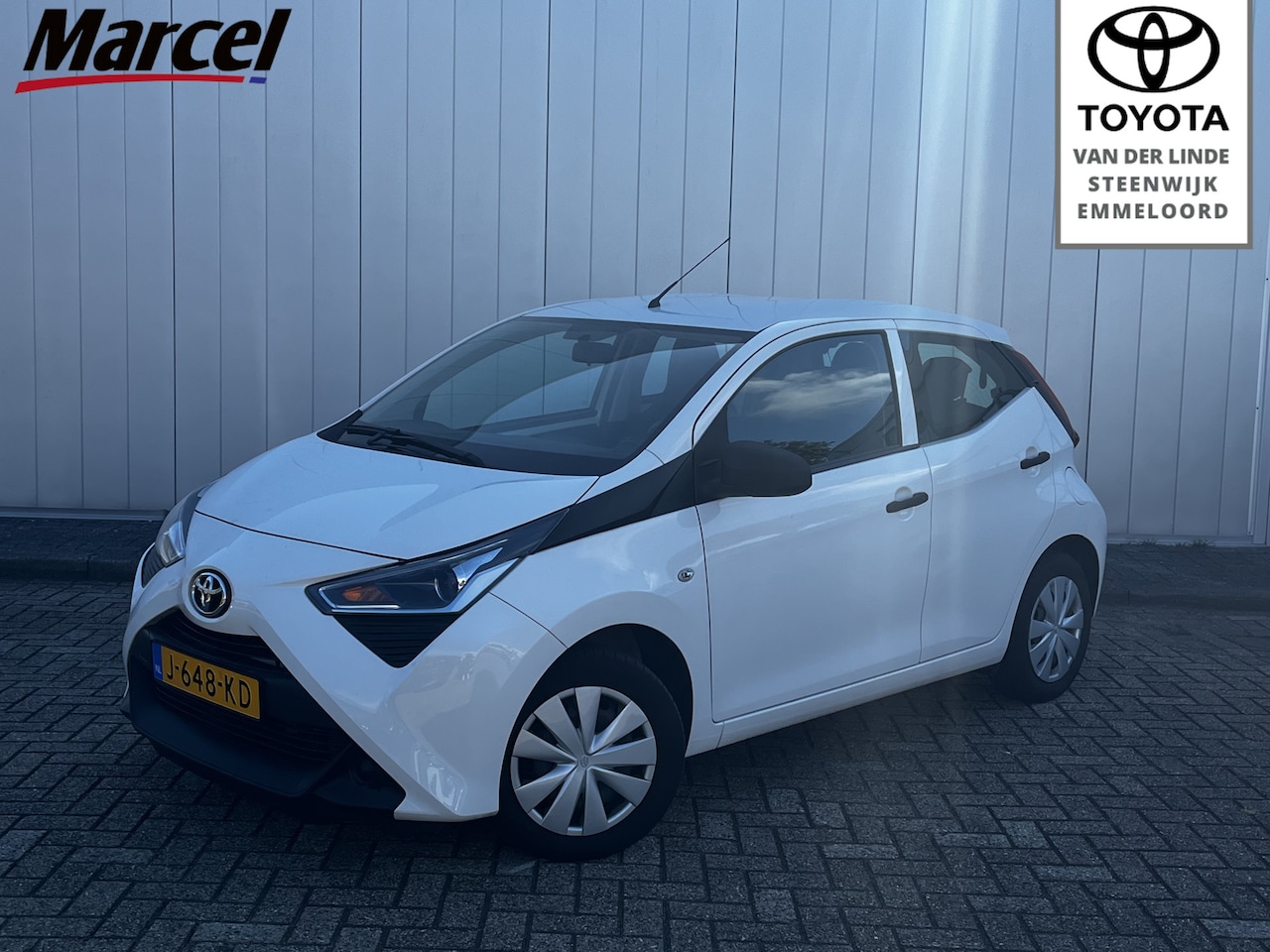 Toyota Aygo - 1.0 VVT-i x-fun Airco Radio Bluetooth 1e Eigenaar Dealer onderhouden NL auto - AutoWereld.nl