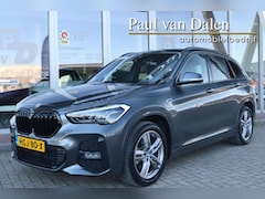 BMW X1 - (f48) xDrive25e 220PK AUTOMAAT M-SPORT Shadow Line | Navi | Stoelverwarming | Sfeerverlich