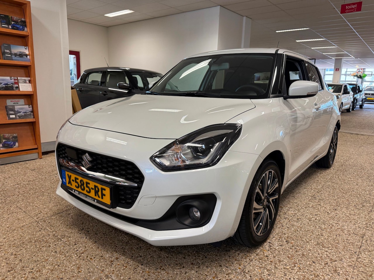 Suzuki Swift - 1.2 Style Smart Hybrid Navi | Carplay| 10 jaar garantie! - AutoWereld.nl