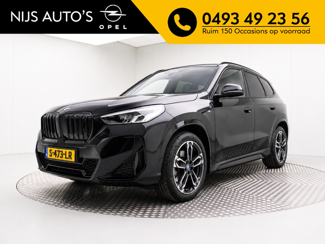 BMW iX1 - xDrive30 Launch Ed. | M & Premium Pack | M Styling SportStoelen | 67 kWh | Panoramadak | 3 - AutoWereld.nl