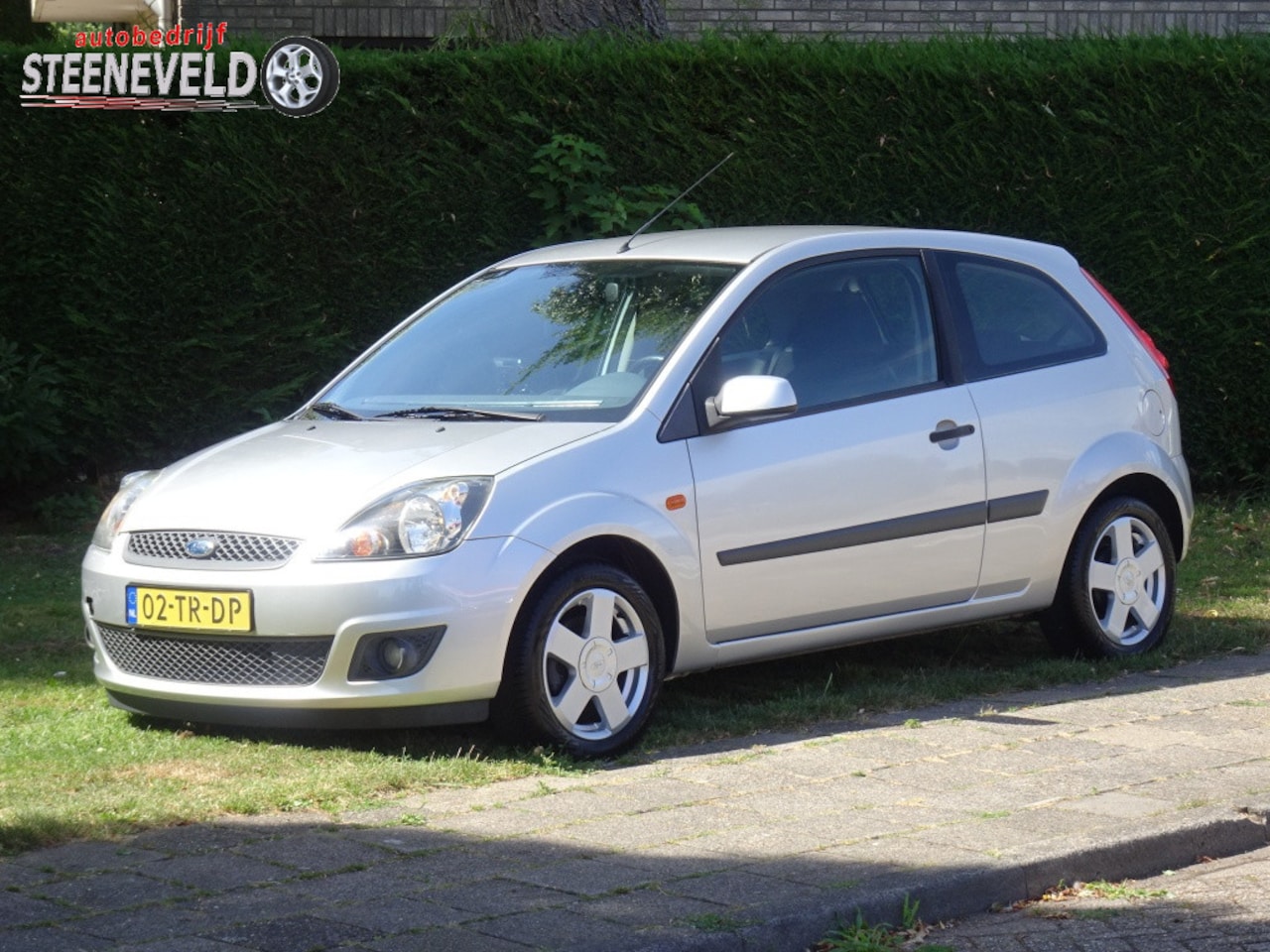 Ford Fiesta - 1.4 Futura met Radio CarPlay en Airco - AutoWereld.nl