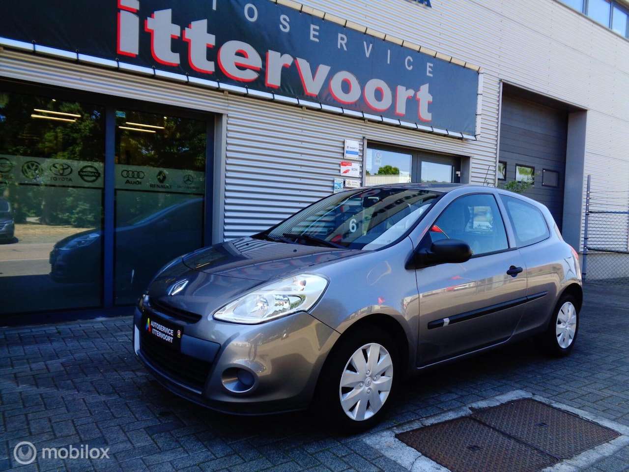Renault Clio - 1.2 TCE Expression 1.2 TCe Expression - AutoWereld.nl