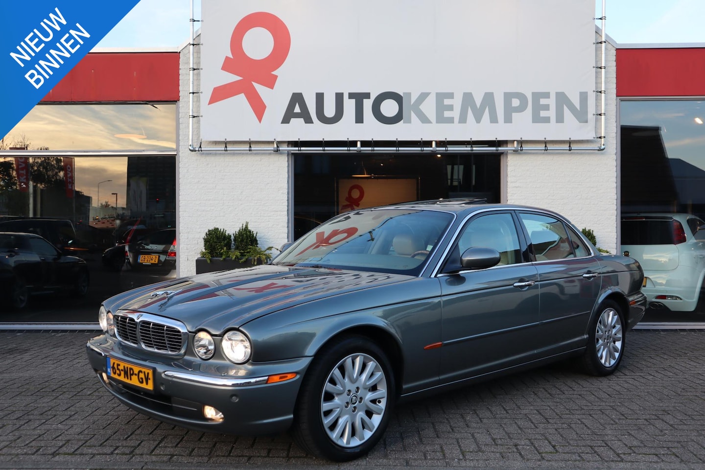 Jaguar XJ - 3.5 V8 EXECUTIVE PANORAMADAK|NAVIGATIE|LEDER|ZEER MOOI - AutoWereld.nl