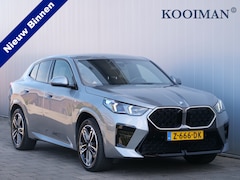 BMW X2 - sDrive20i Launch Edition 170 Pk Automaat Navi / DAB / Leer / Trekhaak / M-pakket / Apple C