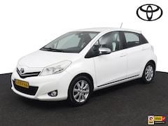 Toyota Yaris - 1.0 VVT-i Trend | Navigatie | Automatische Airco | Achteruitrijcamera | Trekhaak |