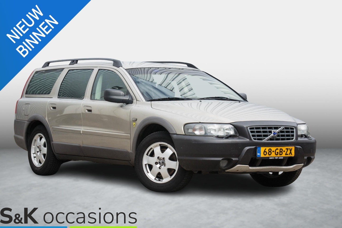 Volvo V70 Cross Country - 2.4 T AWD Leder Trekhaak - AutoWereld.nl