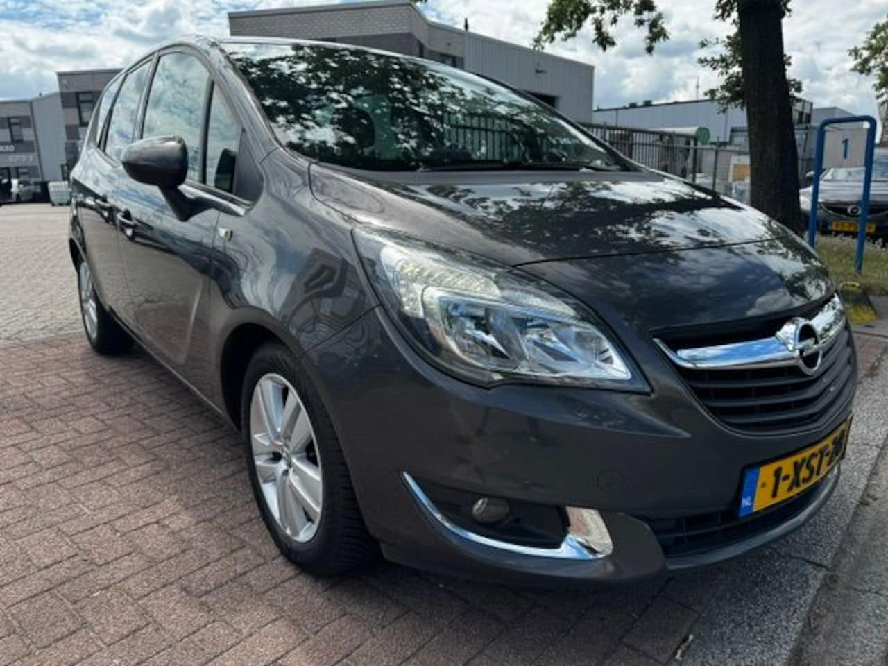 Opel Meriva - 1.6 CDTi Business+ Euro 6 Airco,Navigatie,Cruisecontrol - AutoWereld.nl
