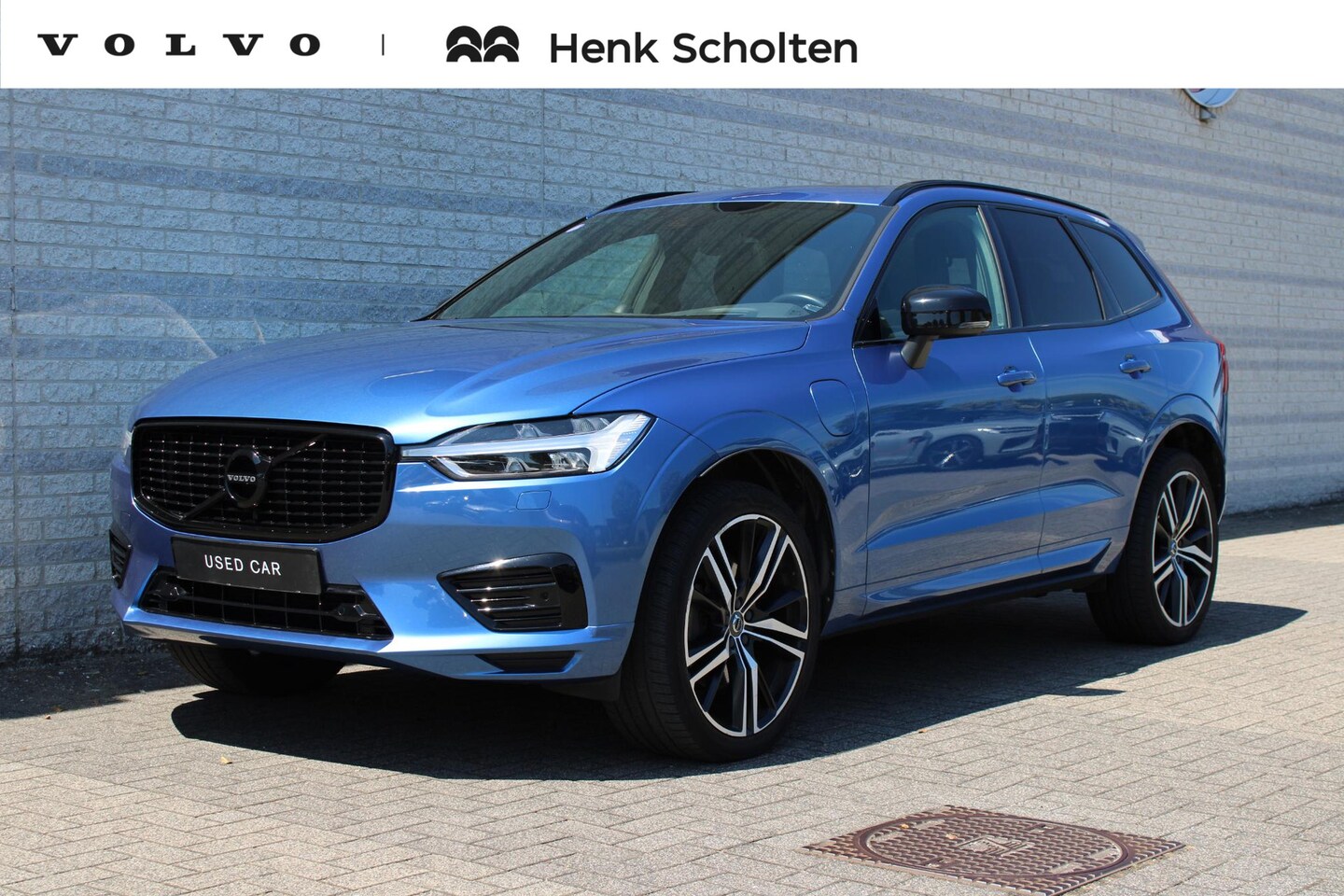 Volvo XC60 - T8 Automaat Twin Engine AWD R-Design | Achteropkomend verkeer waarschuwing | Apple Carplay - AutoWereld.nl