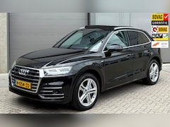 Audi Q5 - 50 TFSI e Quattro 2020 S edition Zwart PANO|CAM|NAP