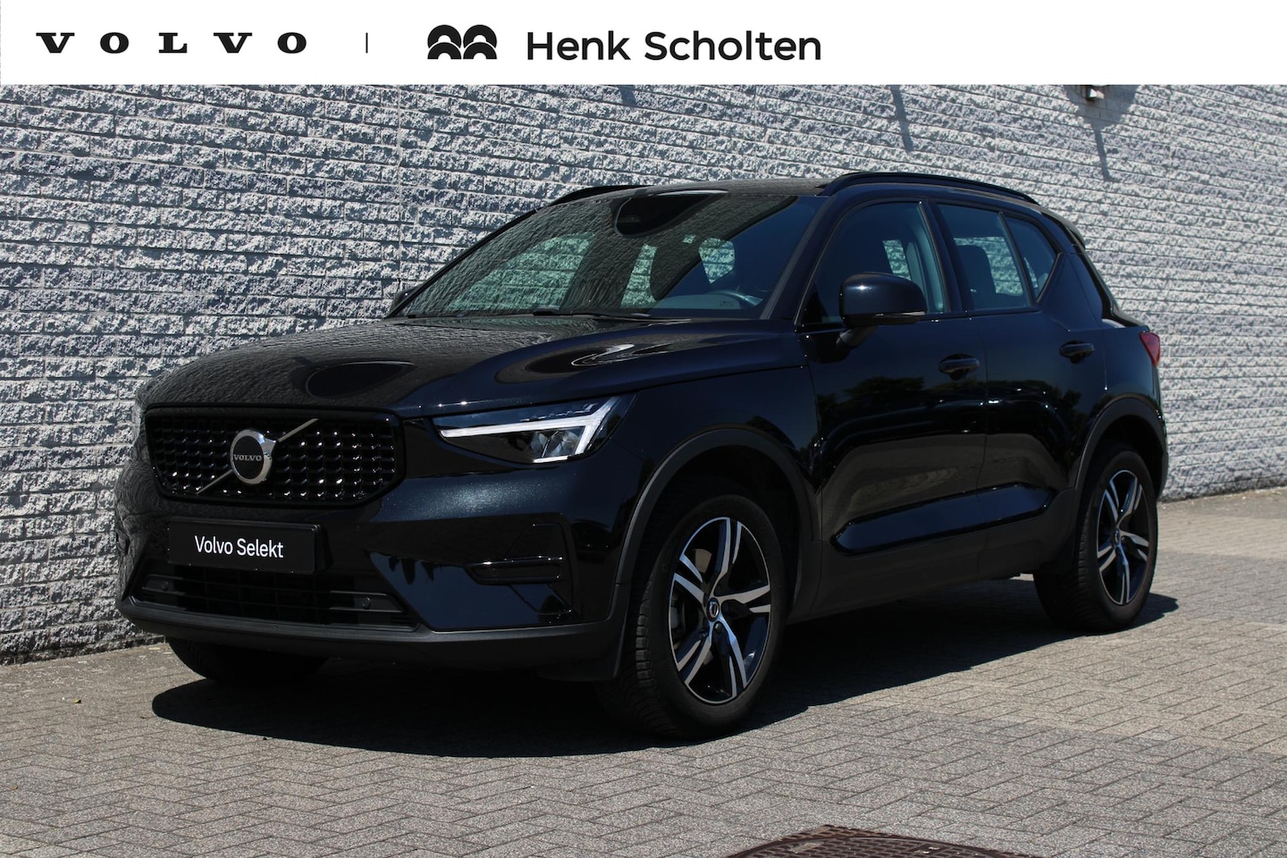 Volvo XC40 - 2.0 B4 Plus Dark | Achteropkomend verkeer waarschuwing | Apple Carplay & Android Auto | Au - AutoWereld.nl