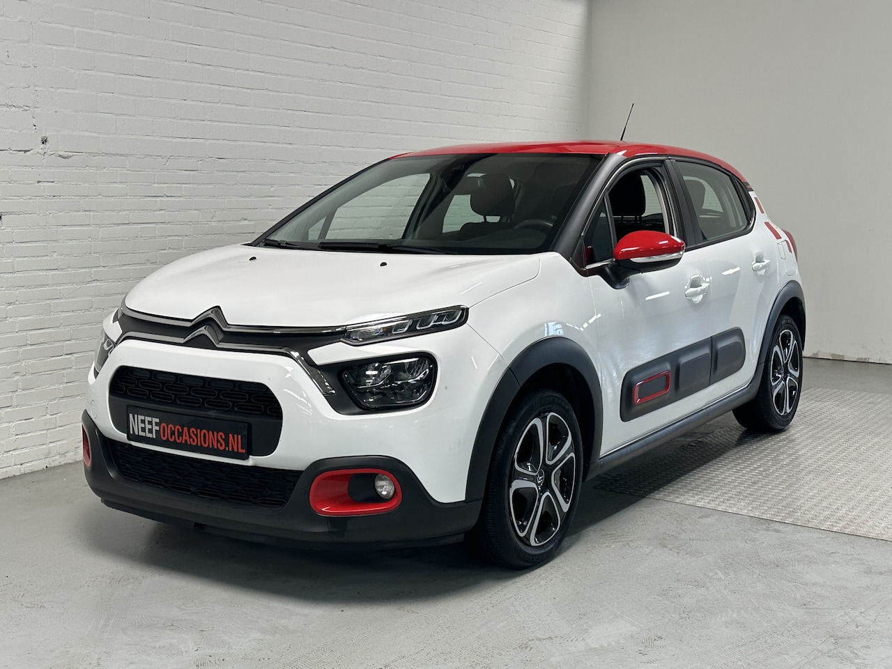 Citroën C3 - 1.2 PureTech CLIMA /CRUISE / START-STOP Dealer onderhouden!!! 6 maanden garantie !!! - AutoWereld.nl