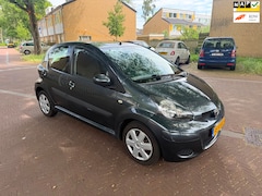 Toyota Aygo - AUTOMAAT / Airco / Cruise controle / Leuke auto