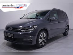 Volkswagen Touran - 1.5 TSI Comfortline 7p Led koplampen Apple Carplay Panodak Winterpakket Trekhaak Camera 7