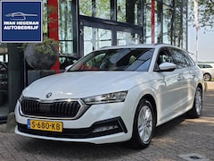 Skoda Octavia Combi - 1.0 TSI Ambition | Navigatie | Cruise Control | Climate Control | Parkeersensoren | Licht