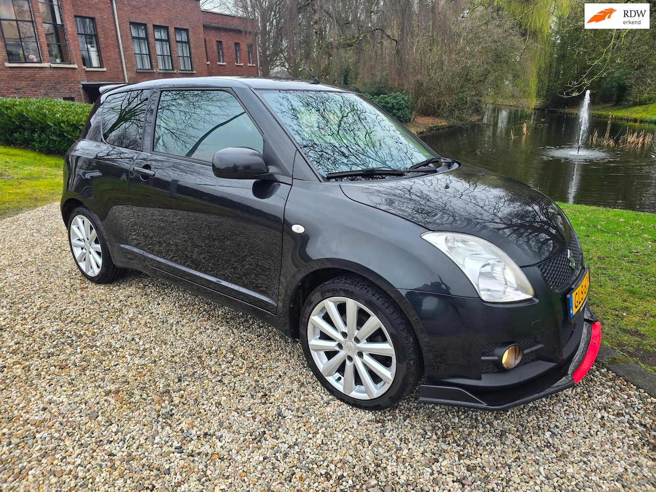 Suzuki Swift - 1.6 Sport 1.6 Sport (motor lager geluid) - AutoWereld.nl