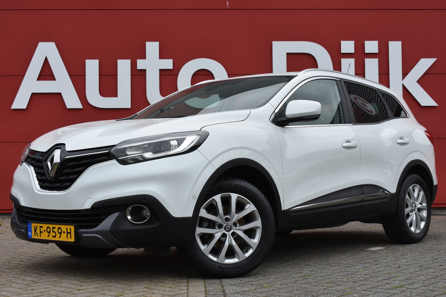 Renault Kadjar - 1.5 dCi Intens LED | Camera | Keyless | Navi | Clima | Cruise | PDC V+A | LMV - AutoWereld.nl