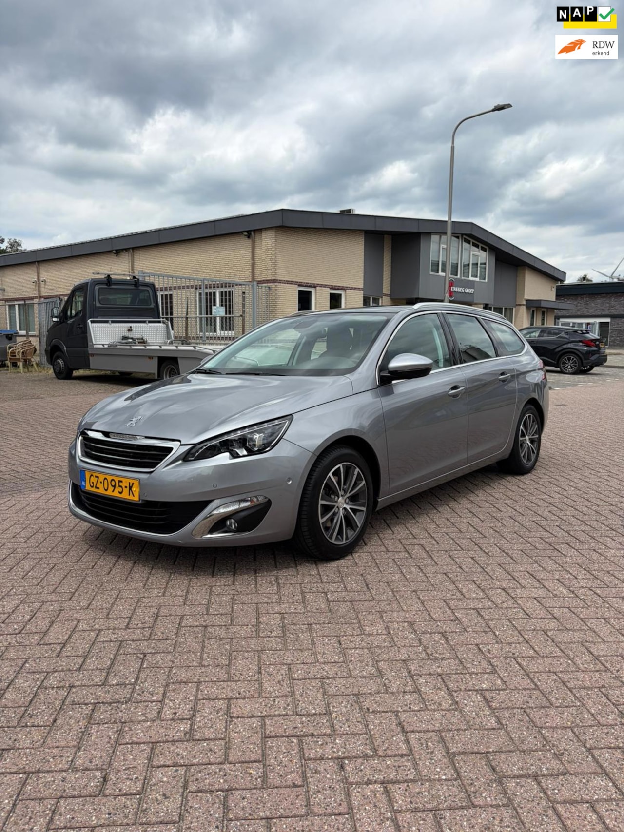 Peugeot 308 SW - 1.2 PureTech Allure 1.2 PureTech Allure - AutoWereld.nl