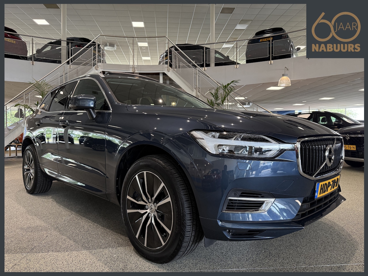 Volvo XC60 - 2.0 T8 Twin Engine AWD Momentum Pro 2.0 T8 Twin Engine AWD Momentum Pro, Pano, Camera - AutoWereld.nl
