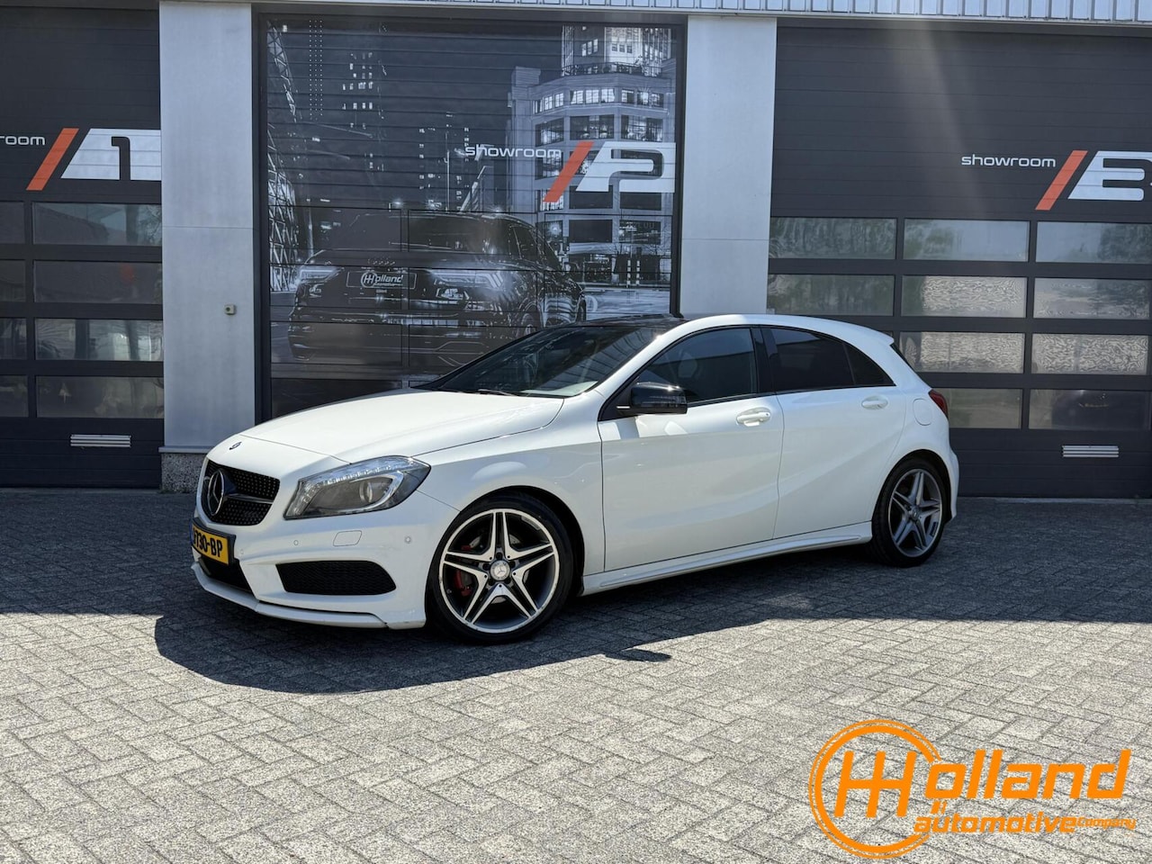 Mercedes-Benz A-klasse - A200 AMG|Pano|Navi|Distronic|LED - AutoWereld.nl