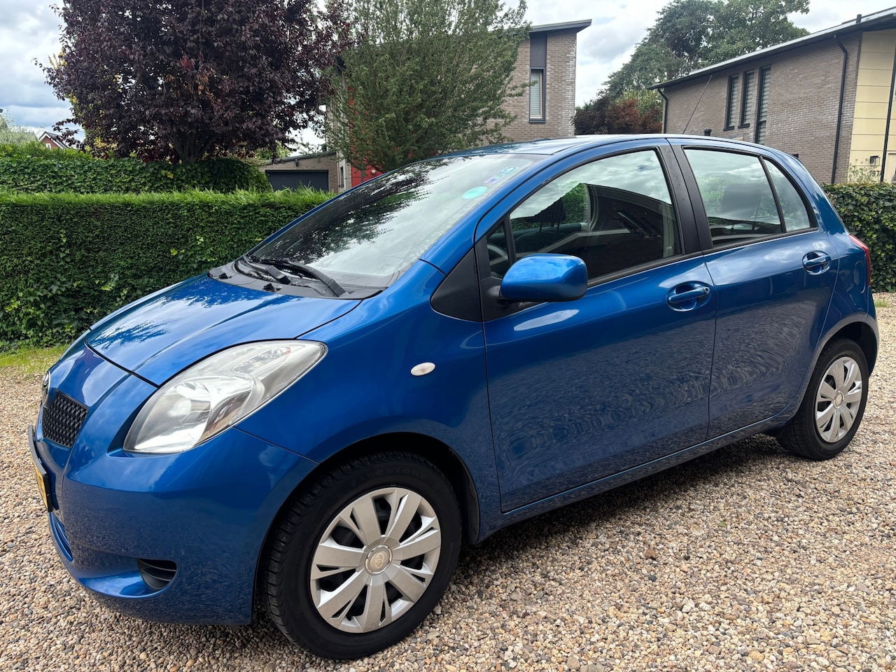Toyota Yaris - 1.3 VVT-i Sol 1.3 VVTi Sol - AutoWereld.nl