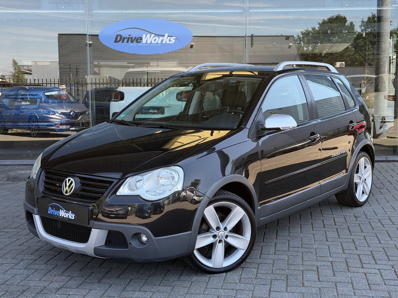 Volkswagen Polo - 1.6-16V Cross Interesse, Proefrit? Bel of app met: 06-24 28 28 42 / 06-42130156 - AutoWereld.nl