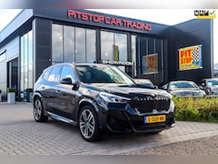 BMW iX1 - XDrive30 M-Sport 67 kWh, NL Auto, Pano, Trekhaak, Full option