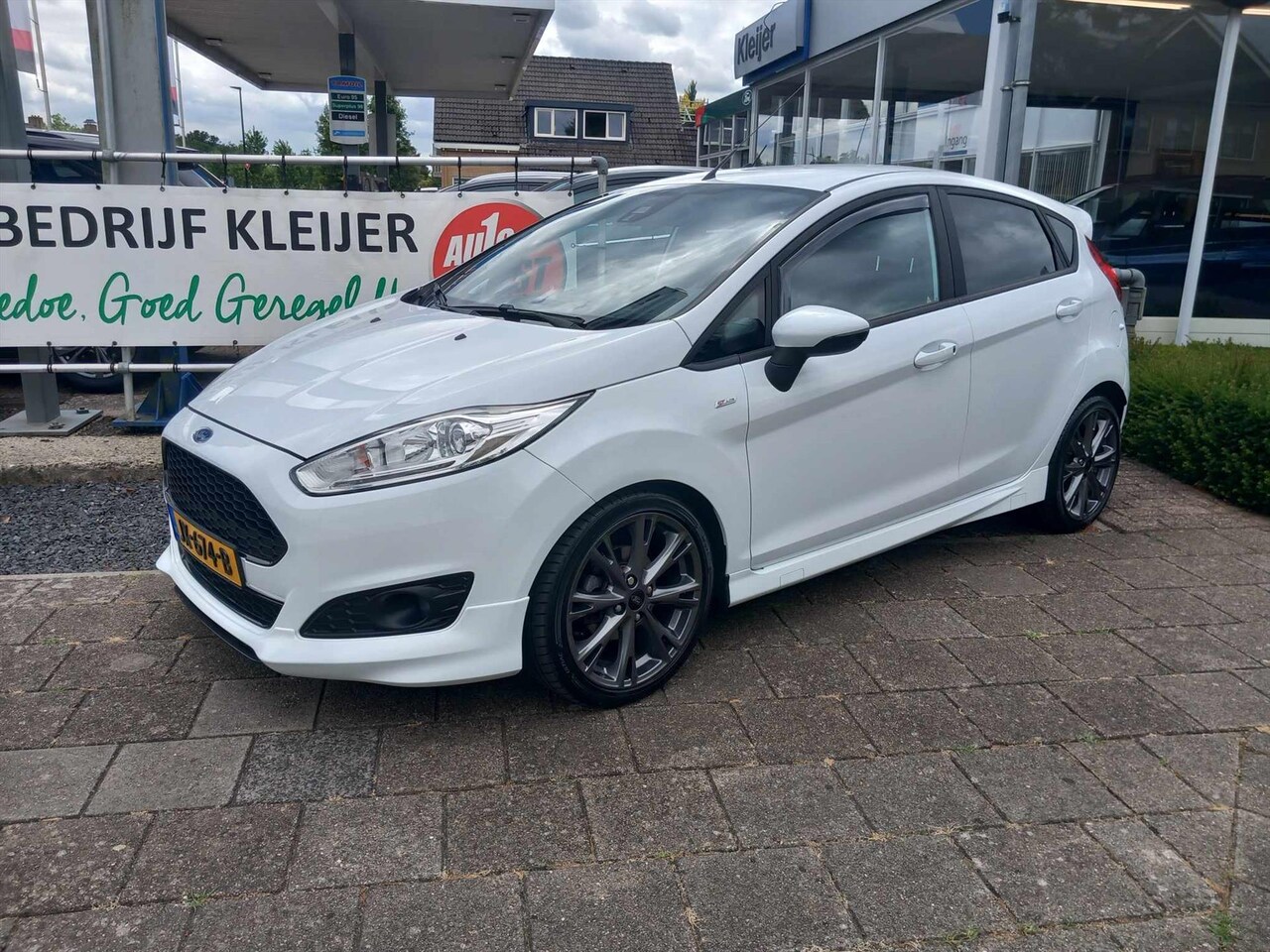 Ford Fiesta - 1.0 St-Line trekhaak grote spoiler - AutoWereld.nl