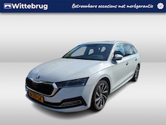 Skoda Octavia Combi - 1.4 TSI 204pk DSG iV PHEV Business Edition Plus / Panorama dak / Achteruitrij camera / Sto