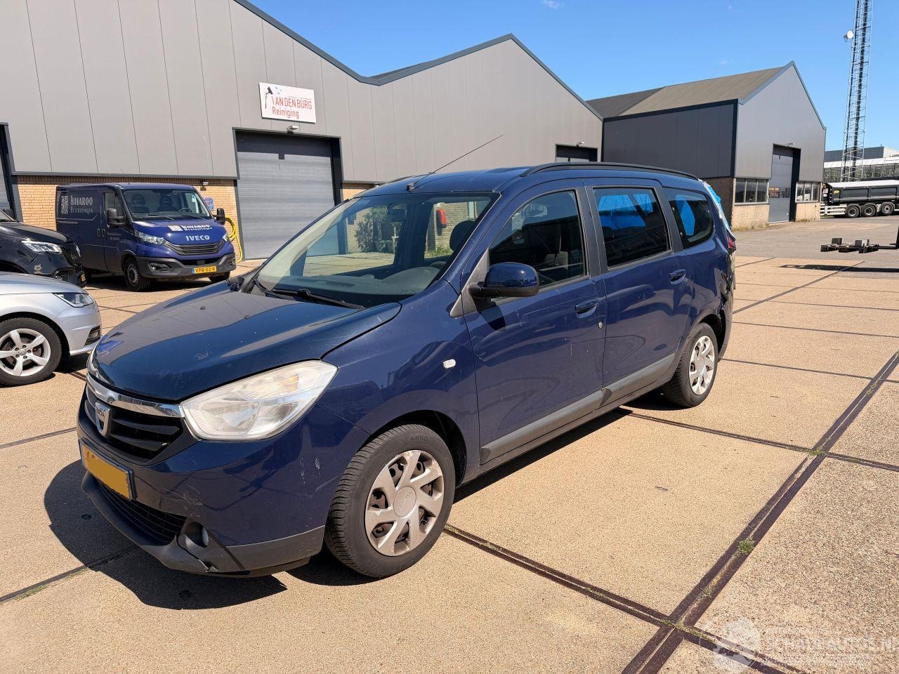 Dacia Lodgy - 1.2 Tce Lauréate 7p. 1.2 TCe Lauréate 7p. - AutoWereld.nl