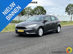 Ford Focus - 1.6 TI-VCT Ambiente Airco, trekhaak