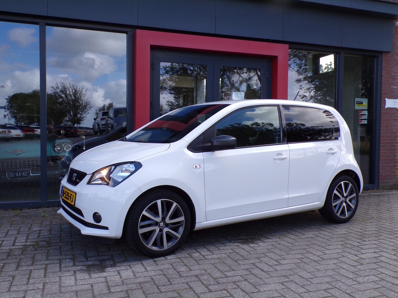 SEAT Mii - 1.0 FR Intense Stoelverwarming Cruise Airco - AutoWereld.nl