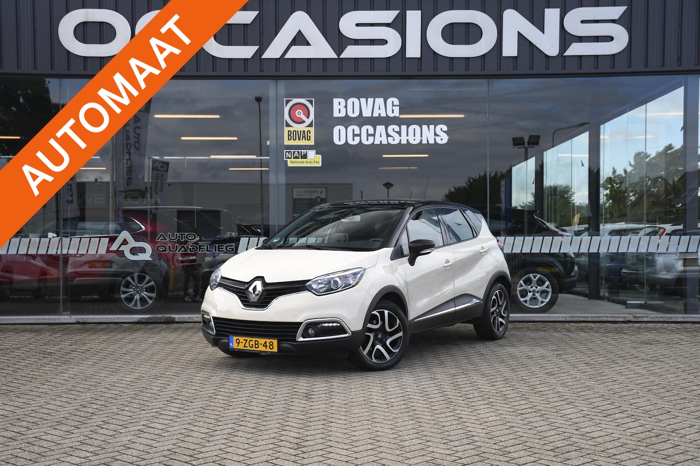 Renault Captur - 1.2 TCe Dynamique NAVIGATIE/ CAMERA/ KEYLESS - AutoWereld.nl