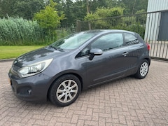 Kia Rio - 1.2 CVVT Plus Pack/NWE APK/CLIMA/APPLECARPLAY/CRUISE/ELEKTRISCHE RAMEN