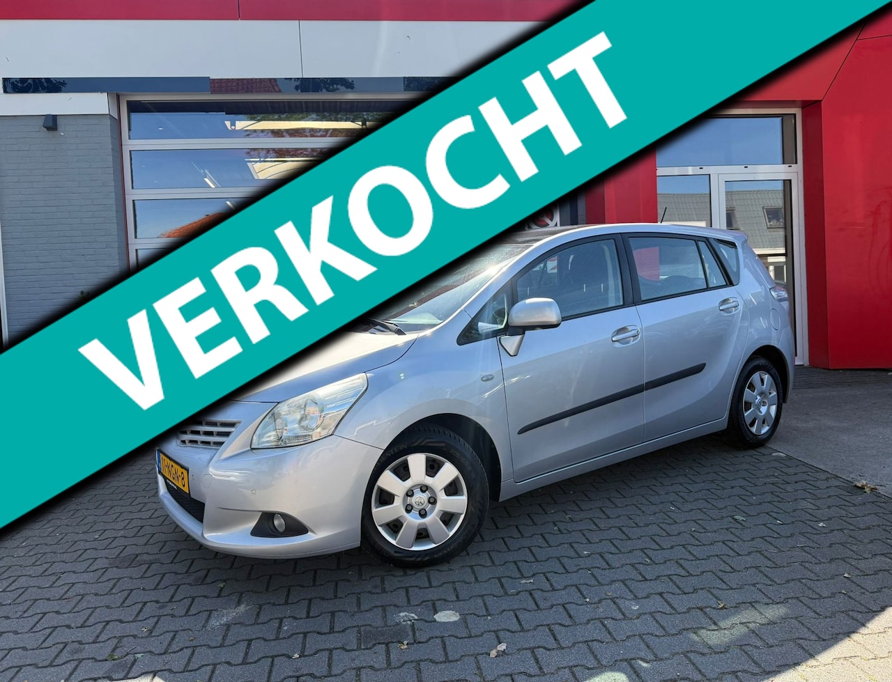 Toyota Verso - 1.8 VVT-i Business Limited 1.8 VVT-i Business Limited - AutoWereld.nl