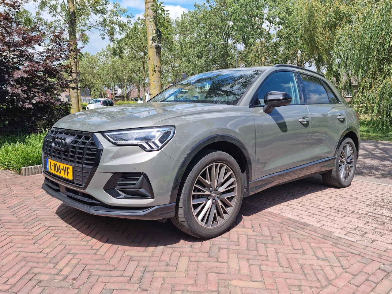 Audi Q3 - 35 TFSI S Line edition one S-Line interieur met Adaptive Cruise Control - AutoWereld.nl