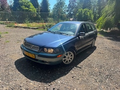 Volvo V40 - 1.8 TREKHAAK NAP