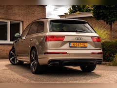 Audi Q7 - 3.0 TFSI Quattro Pro Line S 333 PK Luchtvering Pano Camera Leder Stoelverwarming 21''