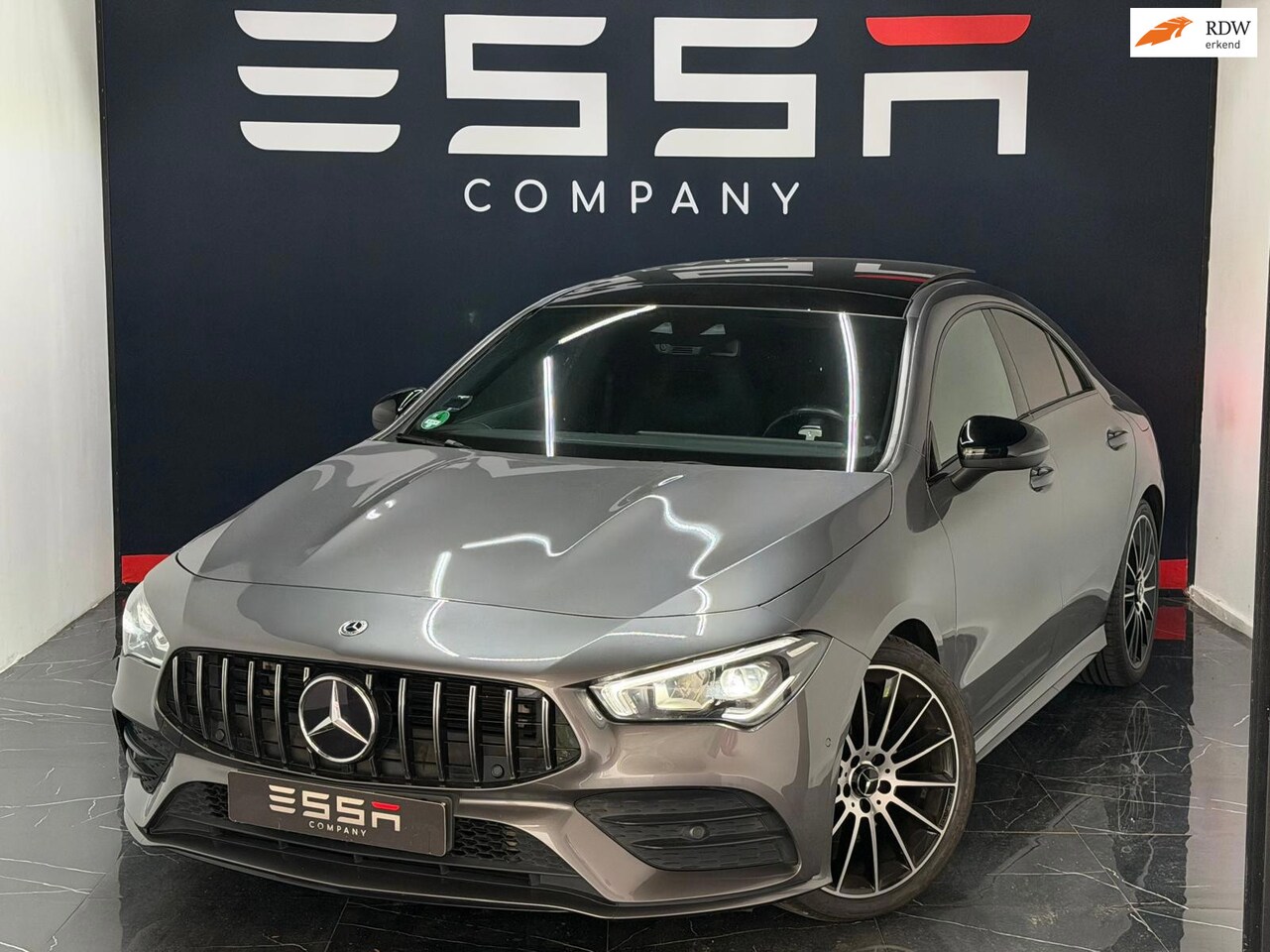 Mercedes-Benz CLA-Klasse - 200 AMG Edition Pano Dodehoek Camera Sfeerver 19" - AutoWereld.nl