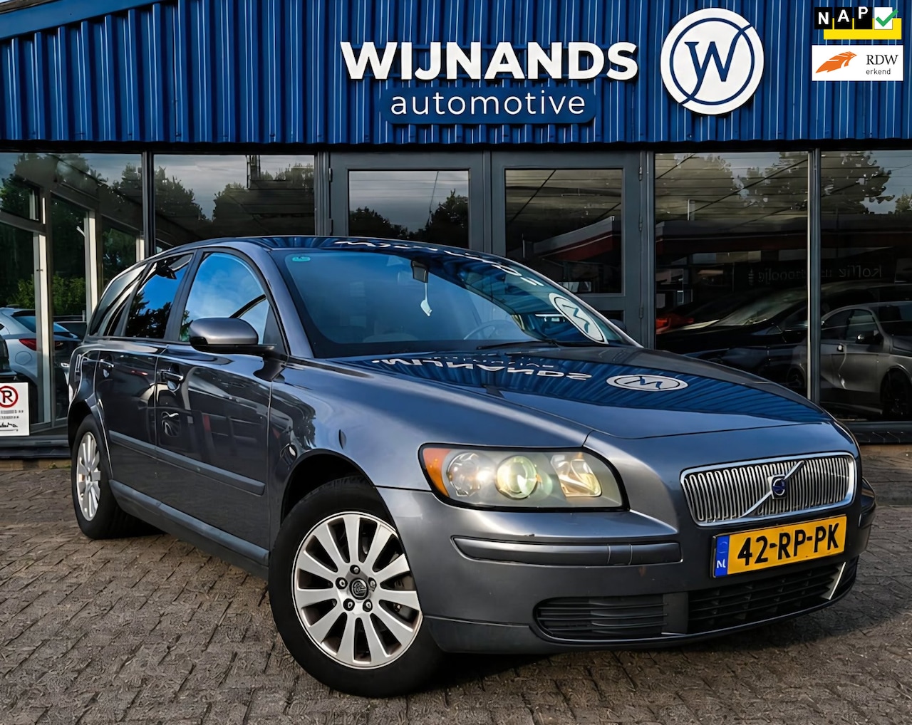 Volvo V50 - 1.8 Elite Trekhaak Airco Parksensoren Cruise Elek - AutoWereld.nl