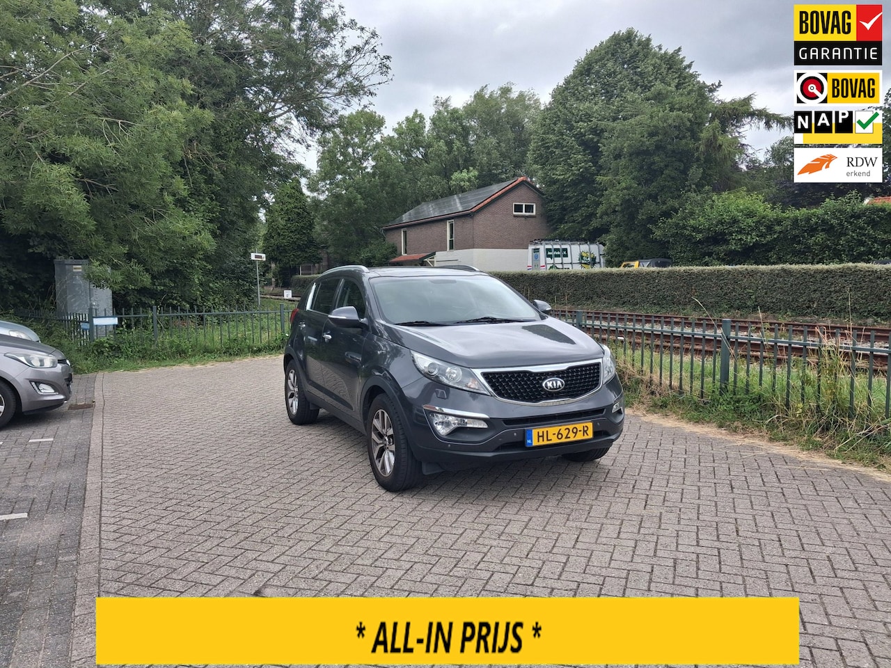 Kia Sportage - 1.6 GDI X-treme ExecutiveLine airco panorama trekhaak lage km ALLINPRIJS - AutoWereld.nl